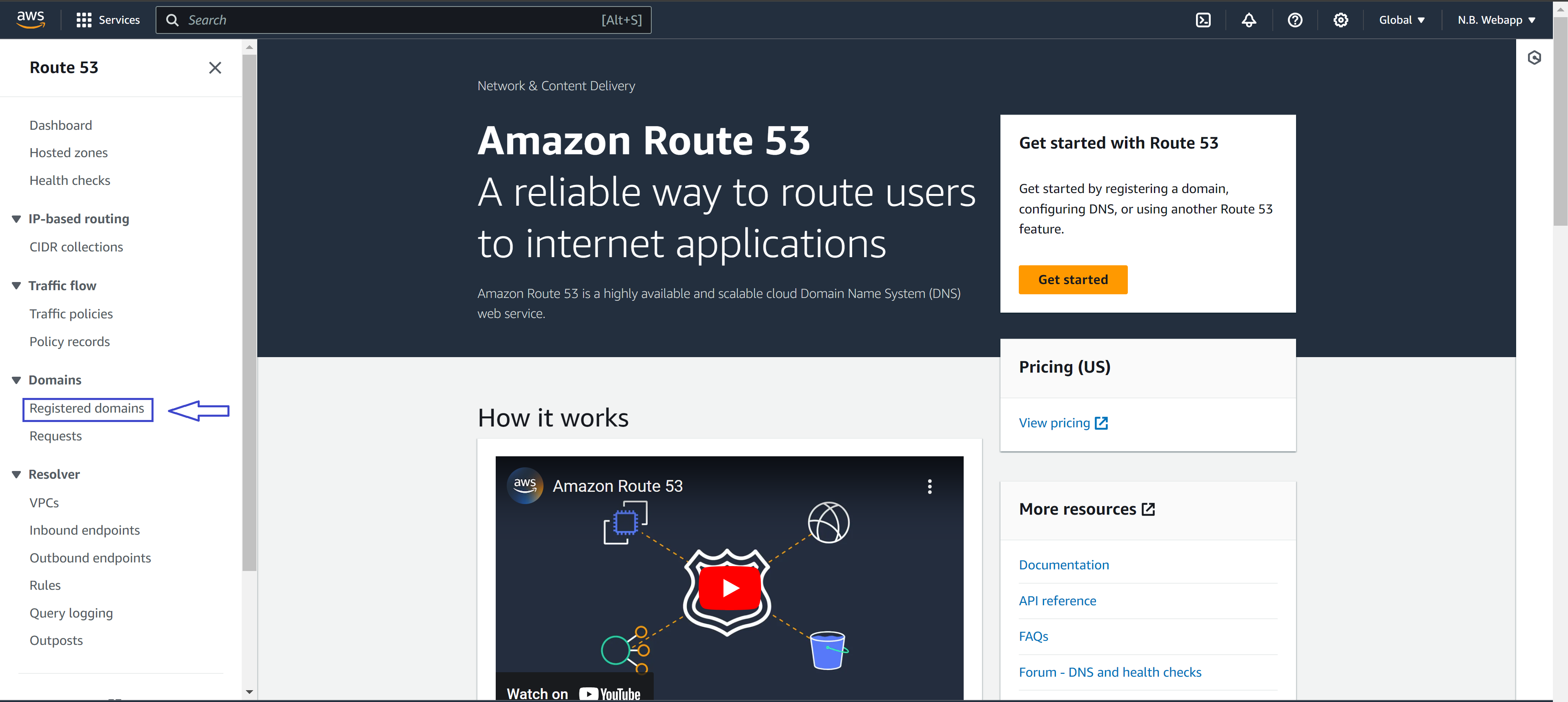 picture of Route 53 homepage with the sidbar expanded and highlight on the Registered Domain option